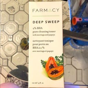 COPY - Farmacy “deep sweep” pore cleaning toner